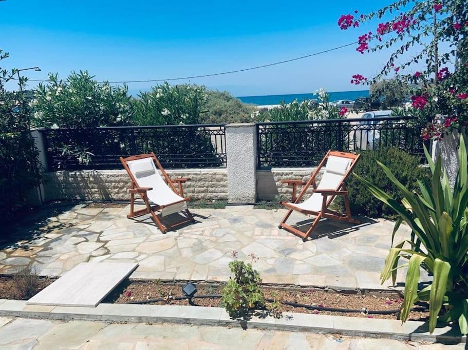 Familienfreundliches Fischerhaus Am Strand Porto Heli Dış mekan fotoğraf