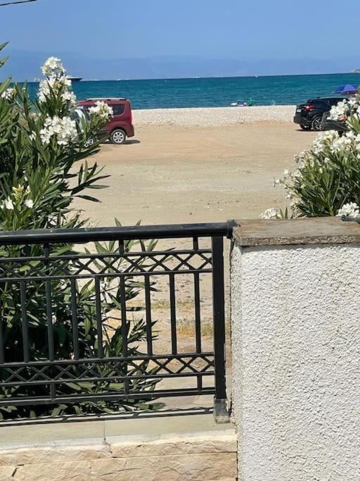 Familienfreundliches Fischerhaus Am Strand Porto Heli Dış mekan fotoğraf