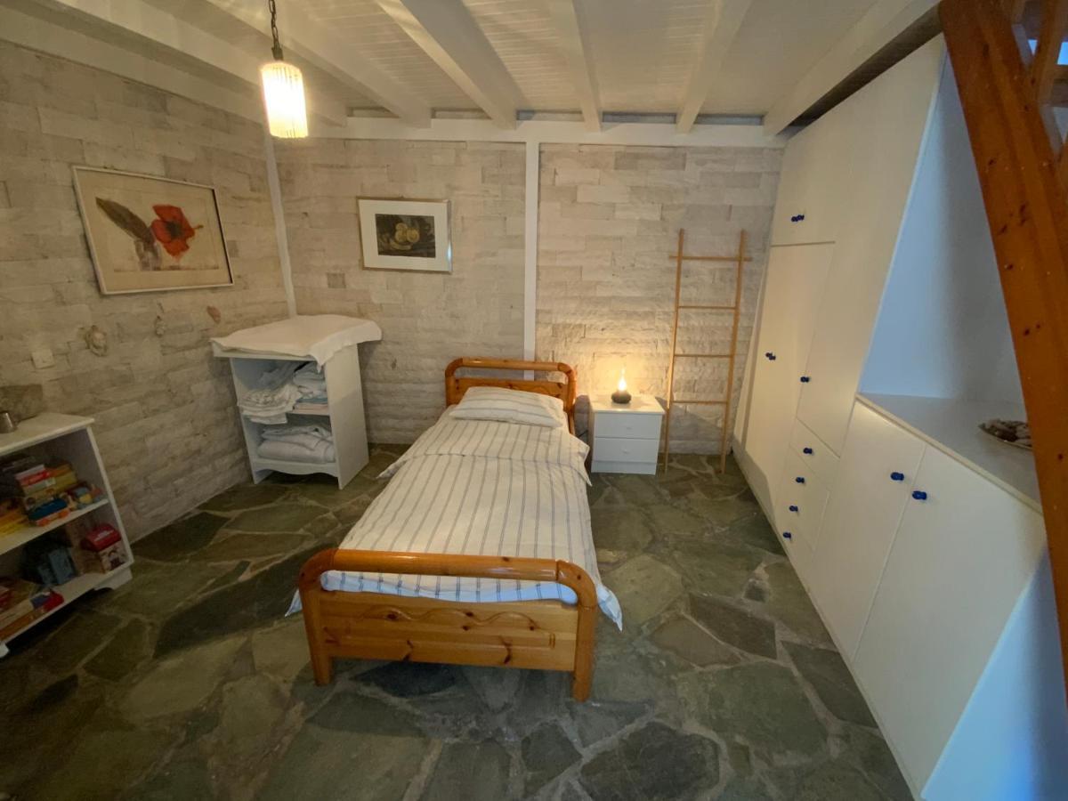 Familienfreundliches Fischerhaus Am Strand Porto Heli Dış mekan fotoğraf
